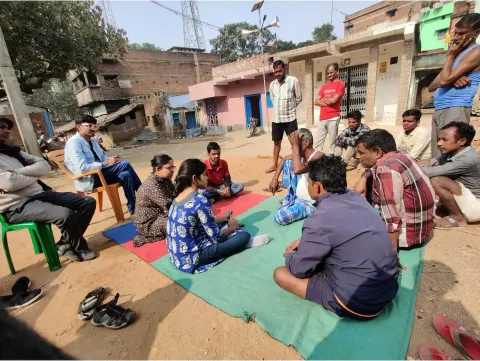 PDAG research team conducting FGD with labour migrants from Jharkhand